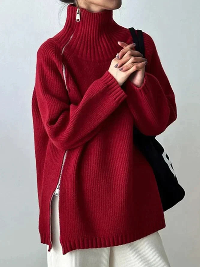 Roter, schlichter Pullover mit hohem Halsausschnitt | Radmila