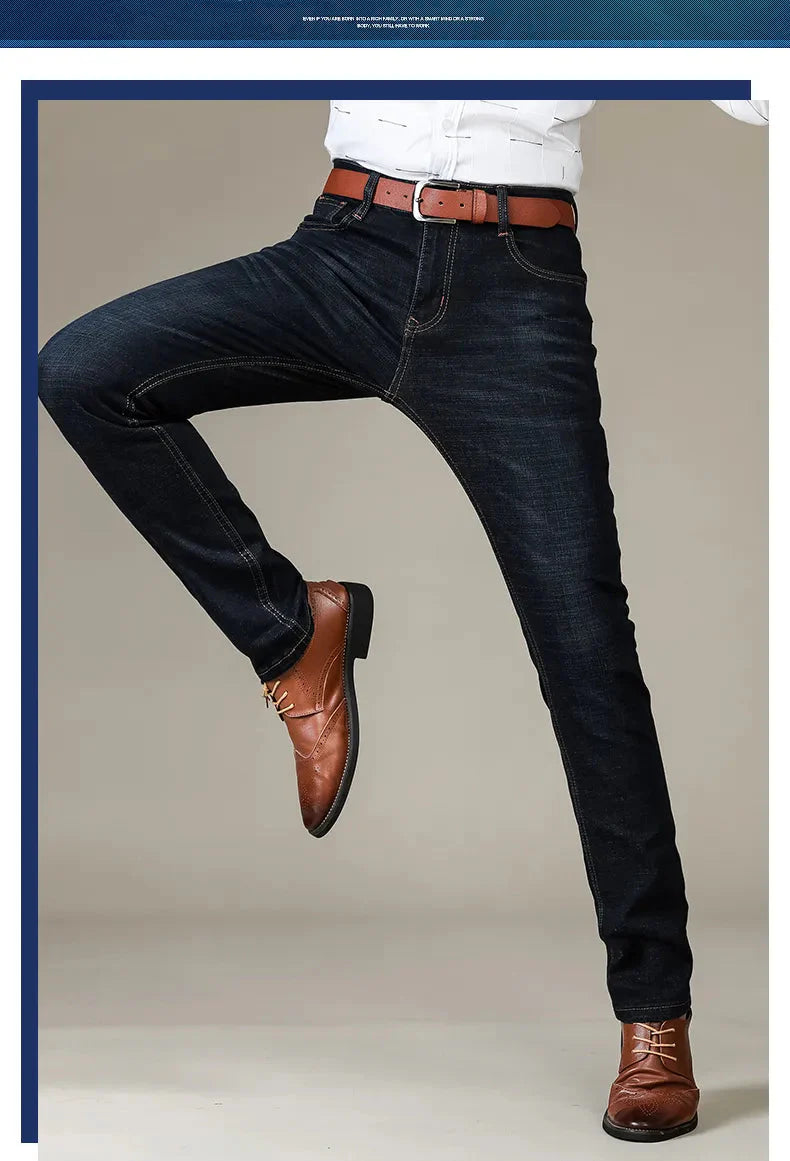 Geradlinige lässige Stretch-Jeans für Herren l Raivis