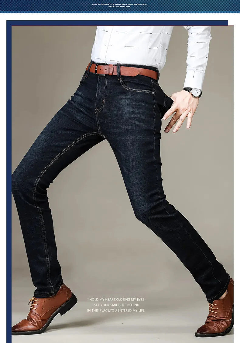 Geradlinige lässige Stretch-Jeans für Herren l Raivis