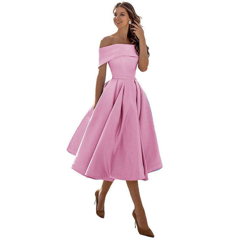 Partykleid aus fließendem Satin, trägerlos und entspannt für Frauen | Quirina