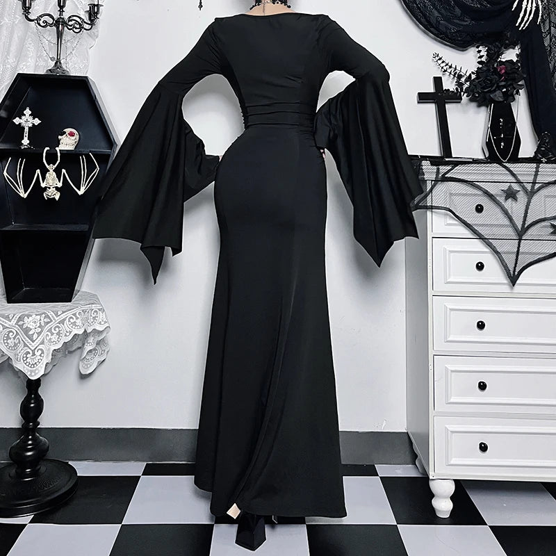 Gothic Meerjungfrauenkleid mit Fledermausärmeln | Mortiselle