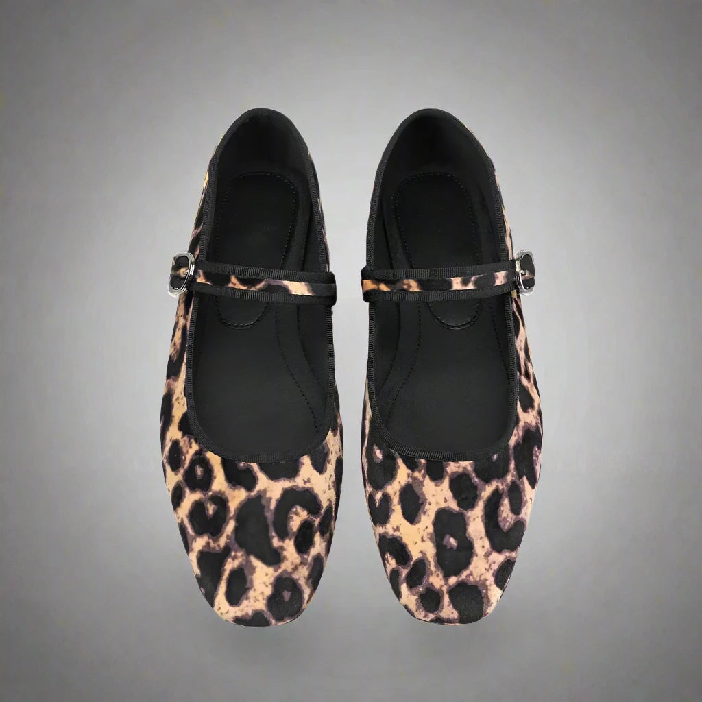 Mary Jane Ballerinas aus Samt mit Leopardenmuster | Harrela