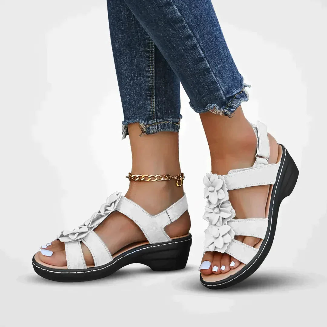 damen-sommer-serie-blumen-plateau-sandalen-amodafashion-de-3_9163d798-d1bd-4ea2-91ed-cdbcf42e6338.webp